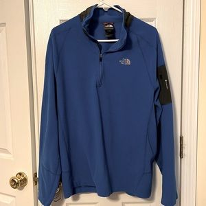 Classic fleece style north face quarter zip pullover.